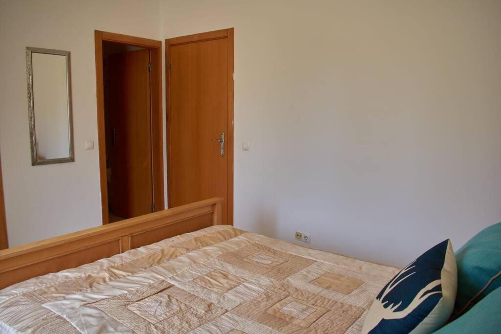 Apartamento T3 Encantador Com Piscina Wifi E Perto De Praia Santa Maria Exterior photo